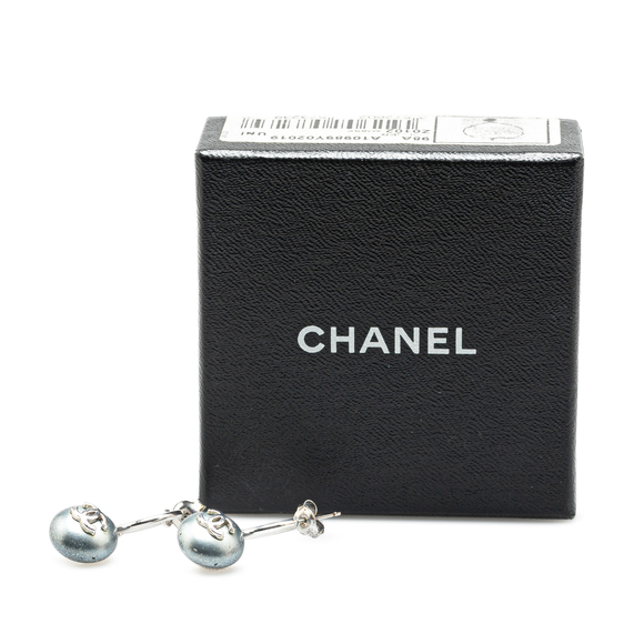 Pre-Loved Chanel Silver Swing Faux Pearl Push Back Earrings - Picture 4 of 4
